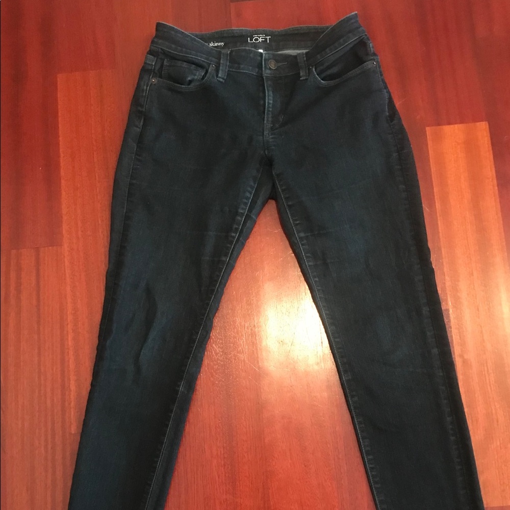 LOFT Curvy Skinny Dark Denim Size 2/26